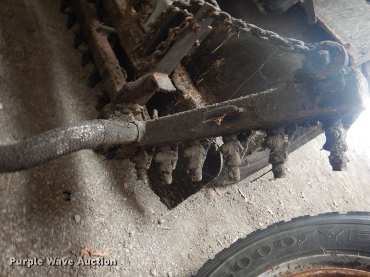 image for item KX9246 Oil distributor trailer