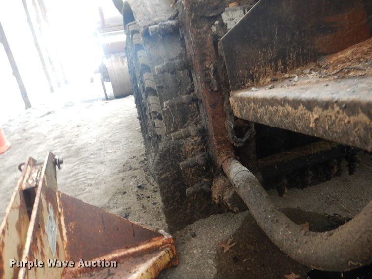 image for item KX9246 Oil distributor trailer