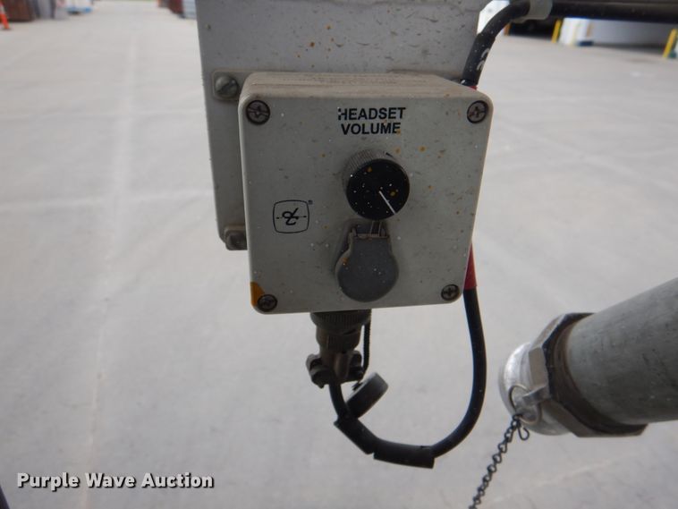 image for item KX9275 2004 GMC W5500  paint striper truck