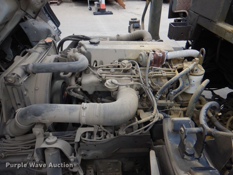 image for item KX9275 2004 GMC W5500  paint striper truck