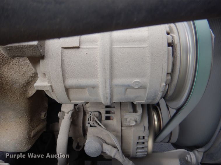 image for item KX9275 2004 GMC W5500  paint striper truck