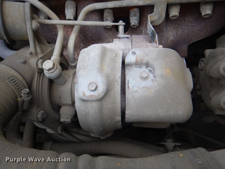 image for item KX9275 2004 GMC W5500  paint striper truck