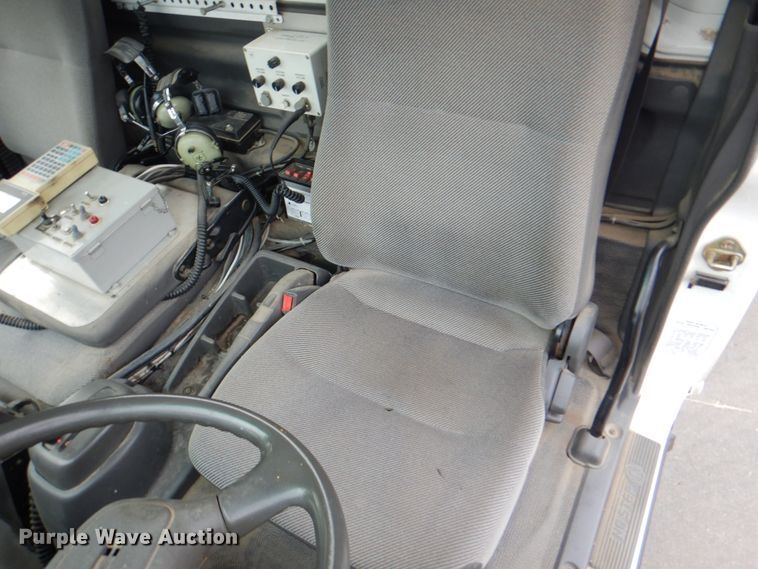 image for item KX9275 2004 GMC W5500  paint striper truck