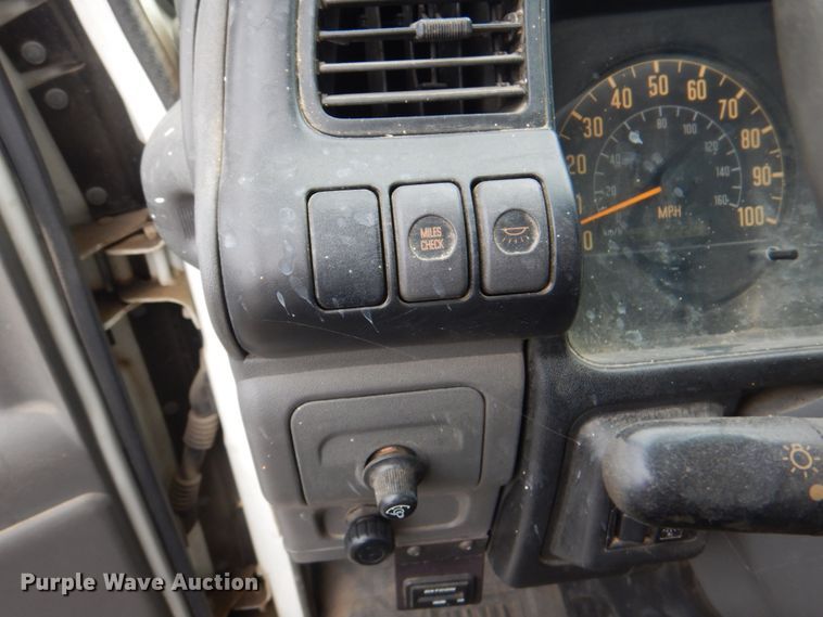 image for item KX9275 2004 GMC W5500  paint striper truck