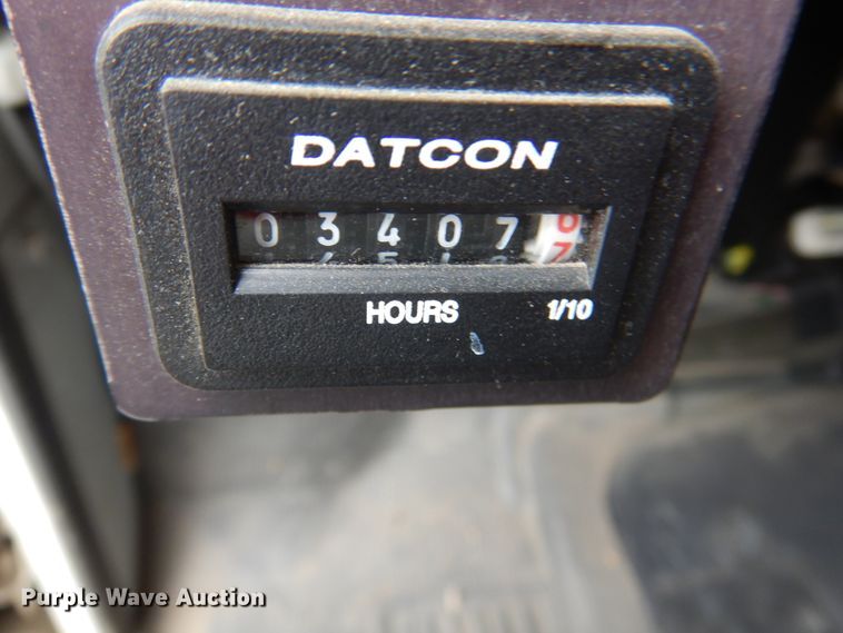 image for item KX9275 2004 GMC W5500  paint striper truck