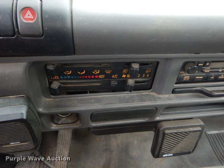 image for item KX9275 2004 GMC W5500  paint striper truck