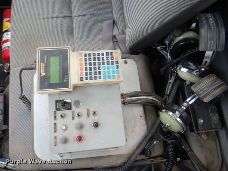 image for item KX9275 2004 GMC W5500  paint striper truck