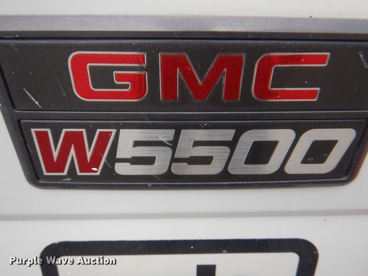 image for item KX9275 2004 GMC W5500  paint striper truck