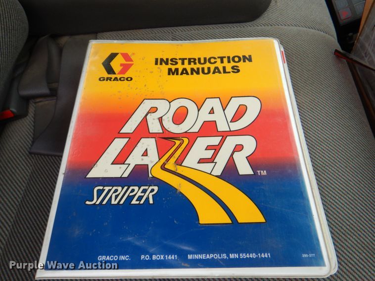 image for item KX9275 2004 GMC W5500  paint striper truck