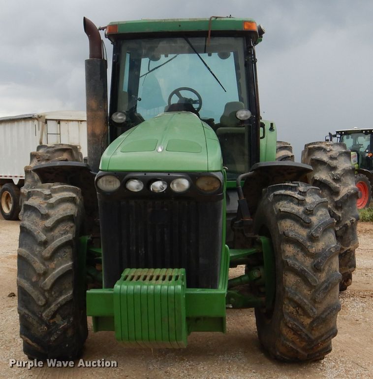 image for item DJ7410 2004 John Deere 8520  MFWD tractor