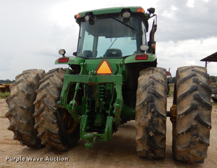 image for item DJ7410 2004 John Deere 8520  MFWD tractor