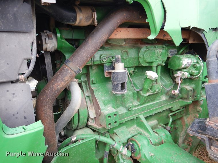 image for item DJ7410 2004 John Deere 8520  MFWD tractor