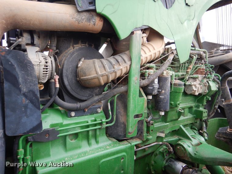 image for item DJ7410 2004 John Deere 8520  MFWD tractor