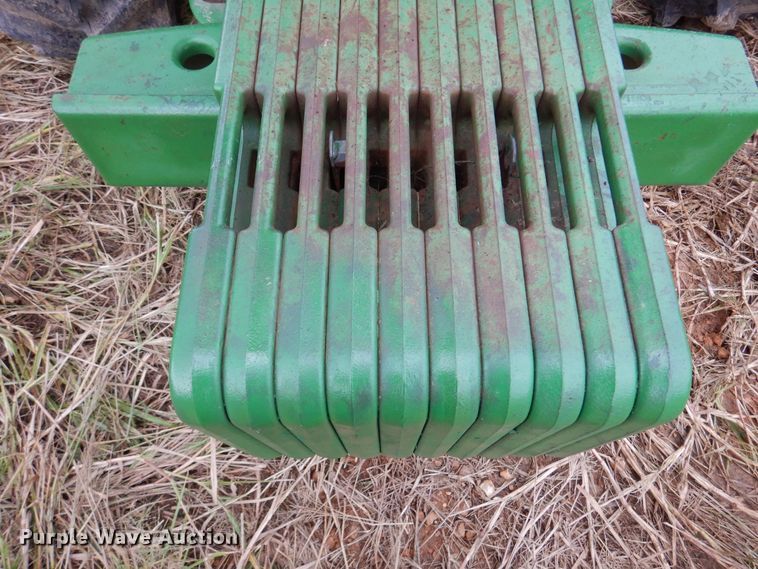 image for item DJ7410 2004 John Deere 8520  MFWD tractor