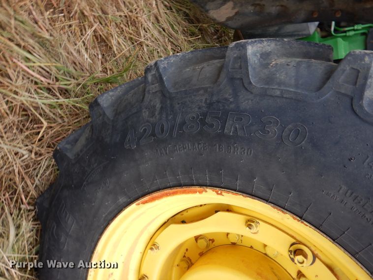 image for item DJ7410 2004 John Deere 8520  MFWD tractor