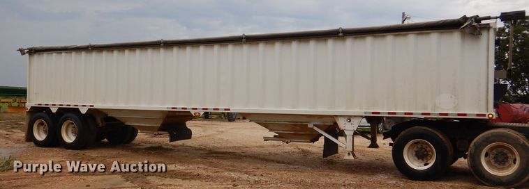 image for item DJ7412 2016 Construction Trailer Specialists GHT-42  grain trailer