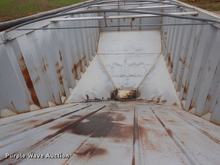 image for item DJ7412 2016 Construction Trailer Specialists GHT-42  grain trailer