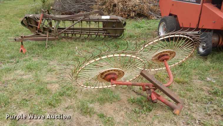 image for item DL6409 (2) hay rakes