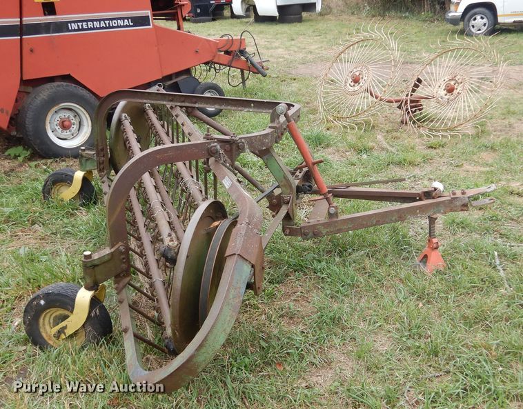 image for item DL6409 (2) hay rakes