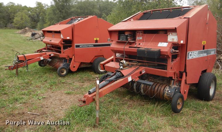 image for item DL6410 (2) round balers