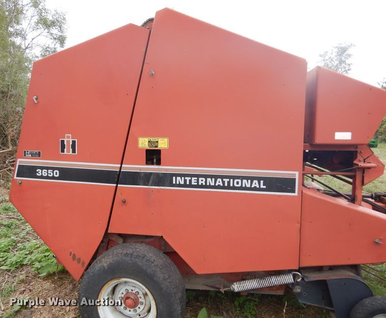 image for item DL6410 (2) round balers