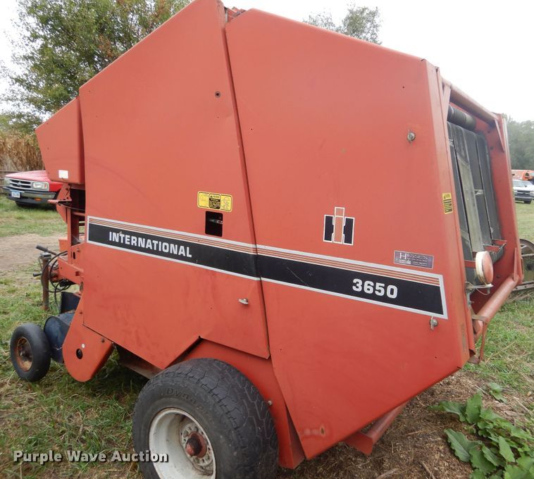image for item DL6410 (2) round balers