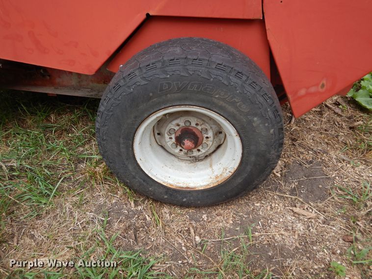 image for item DL6410 (2) round balers