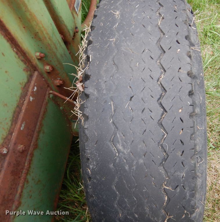 image for item DL6420 (2) John Deere 14T small square balers