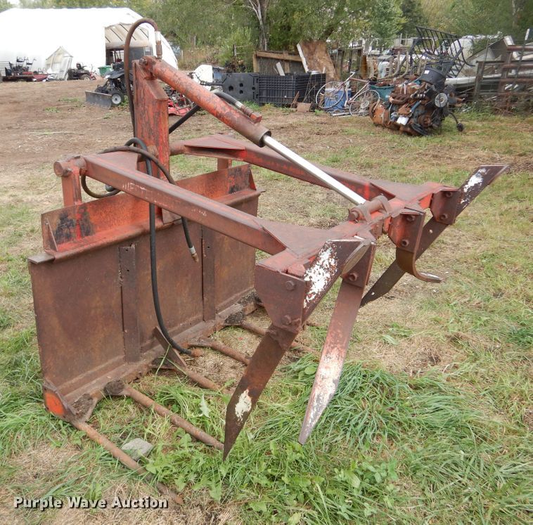 image for item DL6442 Westendorf  58"W hay grapple