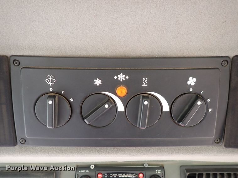 image for item DL7666 1996 Case IH 5240  MFWD tractor