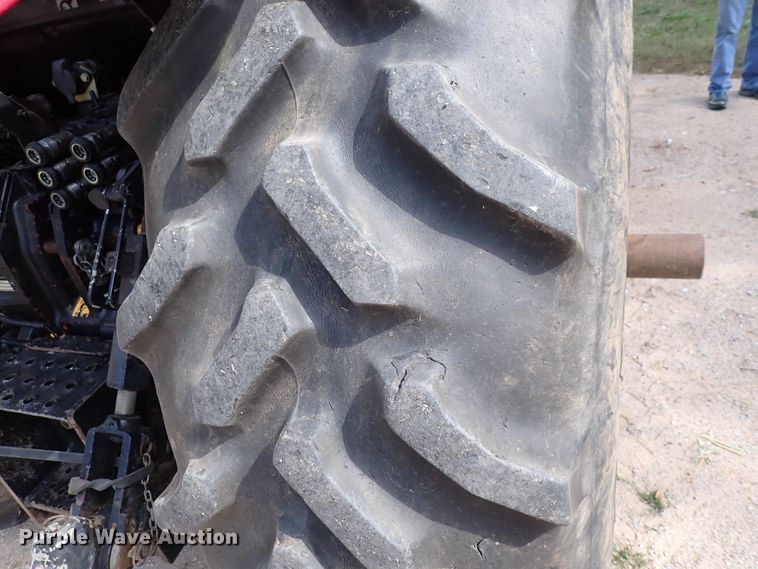 image for item DL7666 1996 Case IH 5240  MFWD tractor