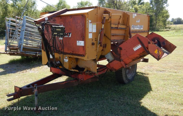 image for item DM5154 Knight Reel-Auggie 2250  feed mixer