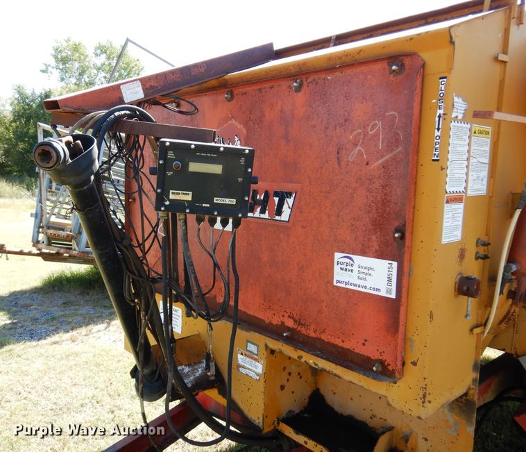 image for item DM5154 Knight Reel-Auggie 2250  feed mixer