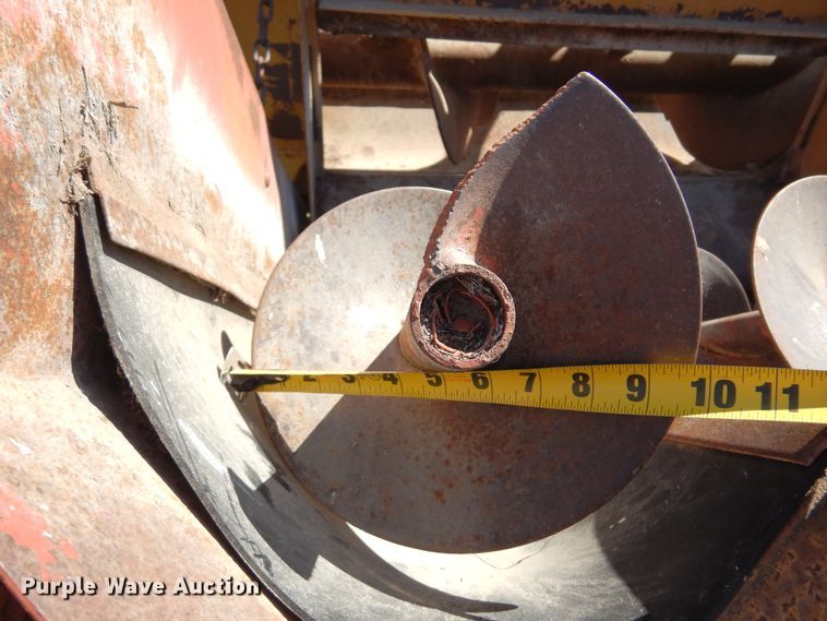 image for item DM5154 Knight Reel-Auggie 2250  feed mixer