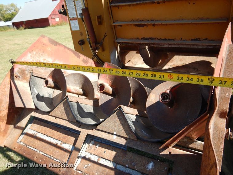 image for item DM5154 Knight Reel-Auggie 2250  feed mixer