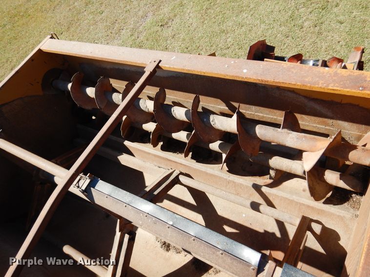 image for item DM5154 Knight Reel-Auggie 2250  feed mixer