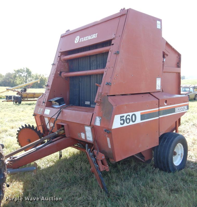 image for item DM5160 1989 Hesston 560  round baler