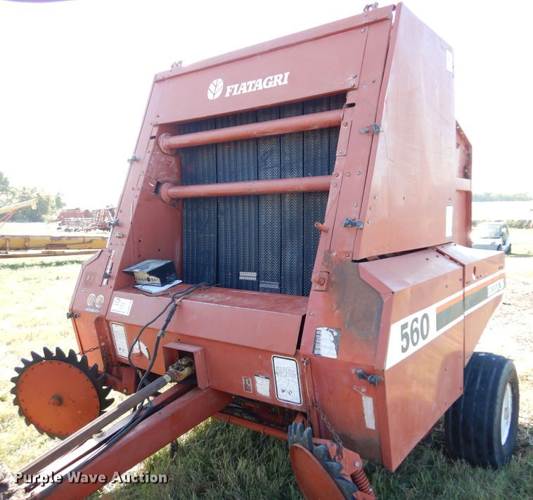 image for item DM5160 1989 Hesston 560  round baler