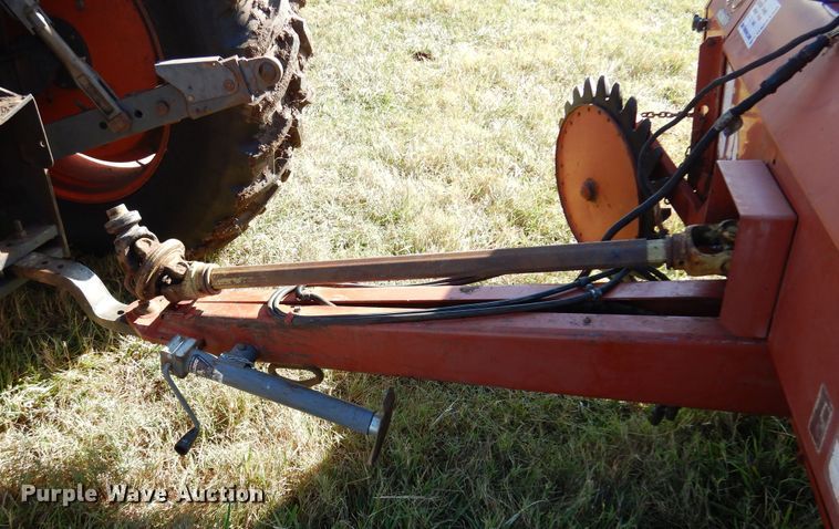 image for item DM5160 1989 Hesston 560  round baler