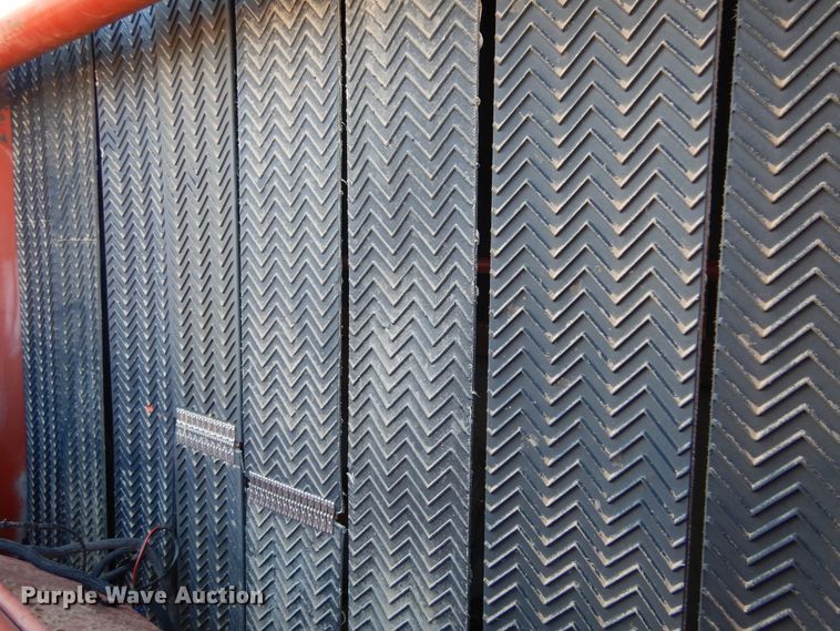 image for item DM5160 1989 Hesston 560  round baler