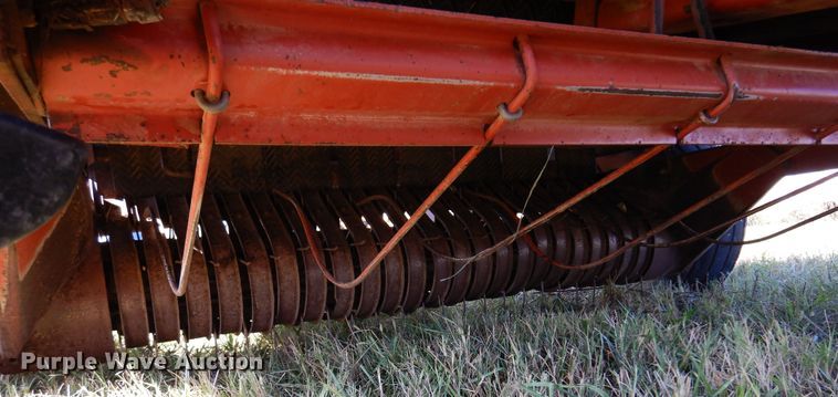 image for item DM5160 1989 Hesston 560  round baler