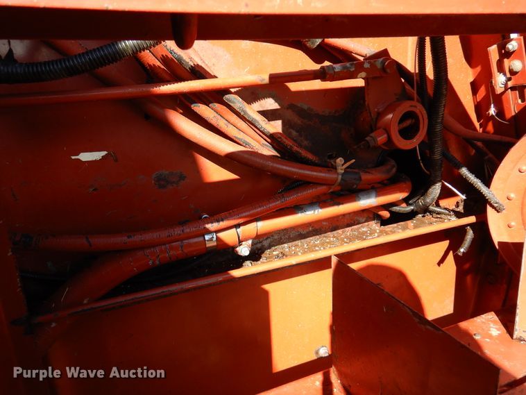 image for item DM5160 1989 Hesston 560  round baler