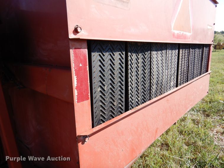 image for item DM5160 1989 Hesston 560  round baler