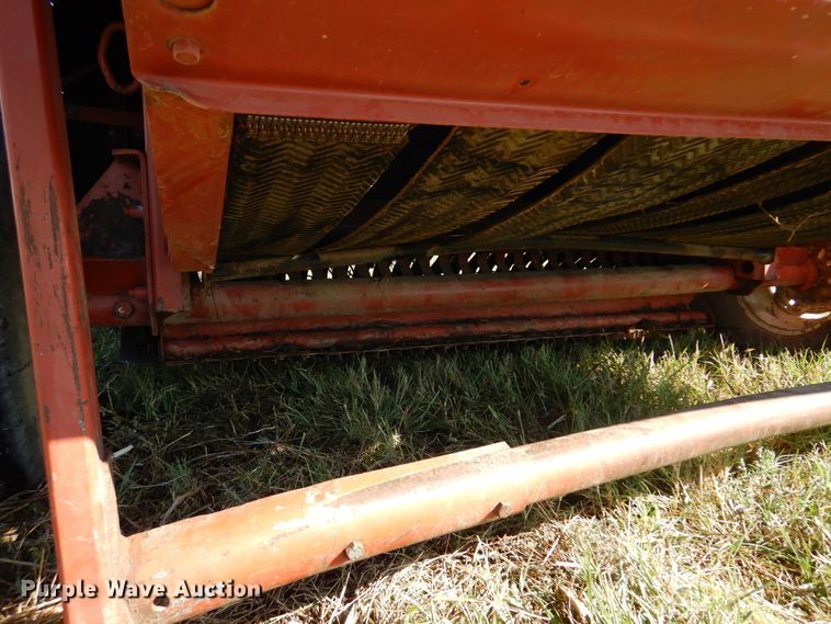 image for item DM5160 1989 Hesston 560  round baler