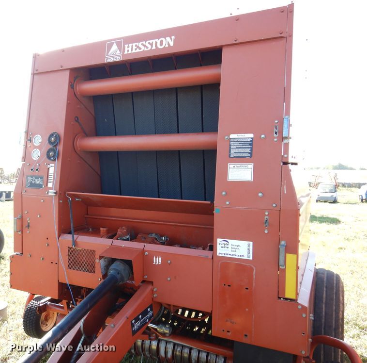 image for item DM5161 2002 Hesston 846A  round baler