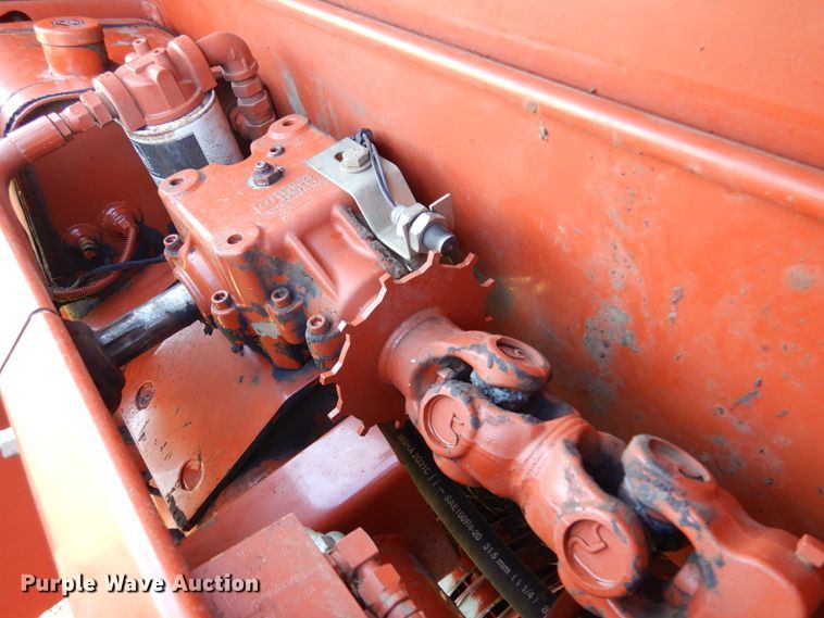 image for item DM5161 2002 Hesston 846A  round baler