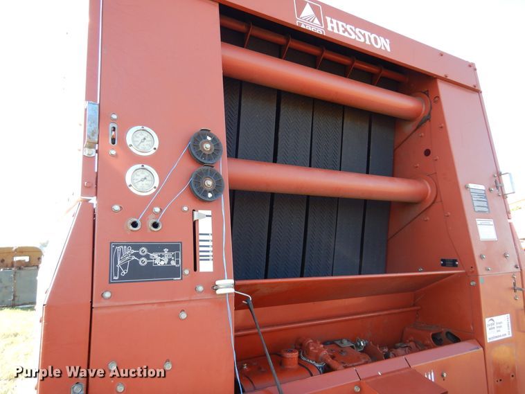 image for item DM5161 2002 Hesston 846A  round baler