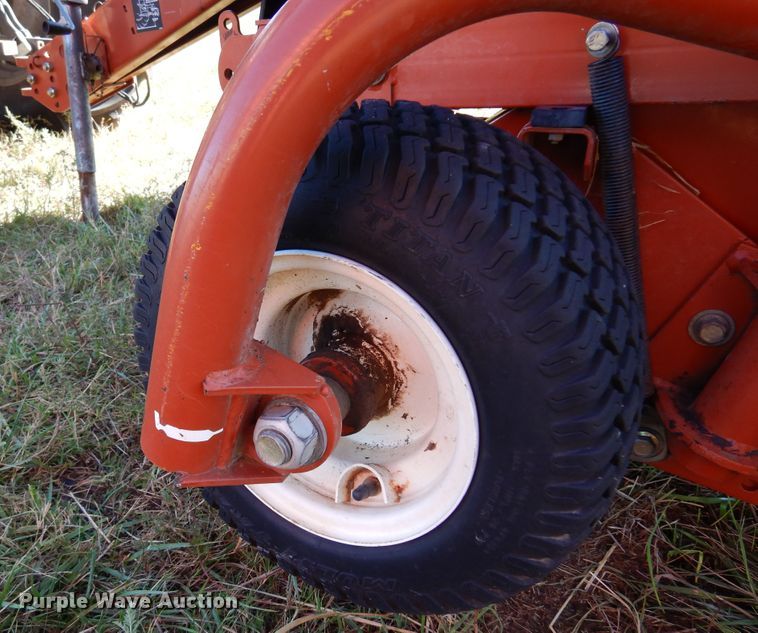image for item DM5161 2002 Hesston 846A  round baler