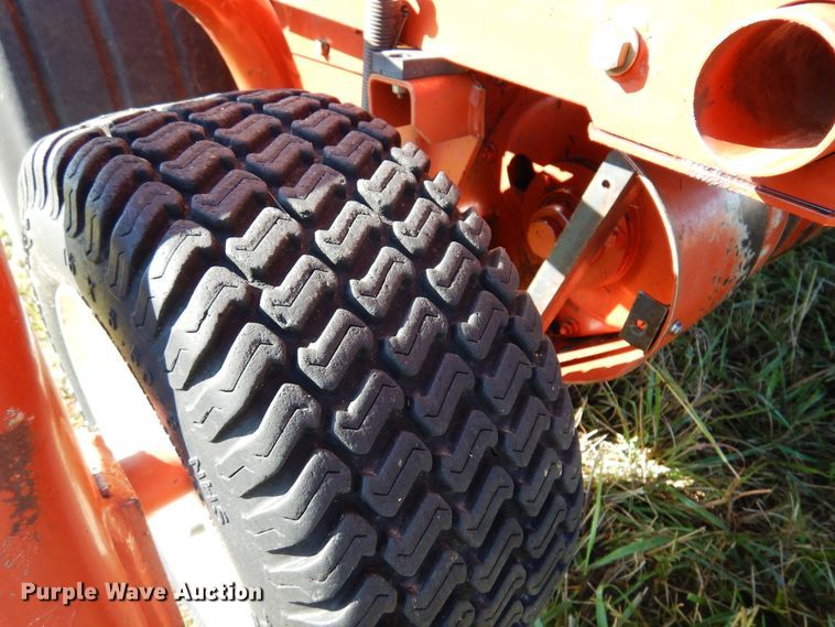 image for item DM5161 2002 Hesston 846A  round baler