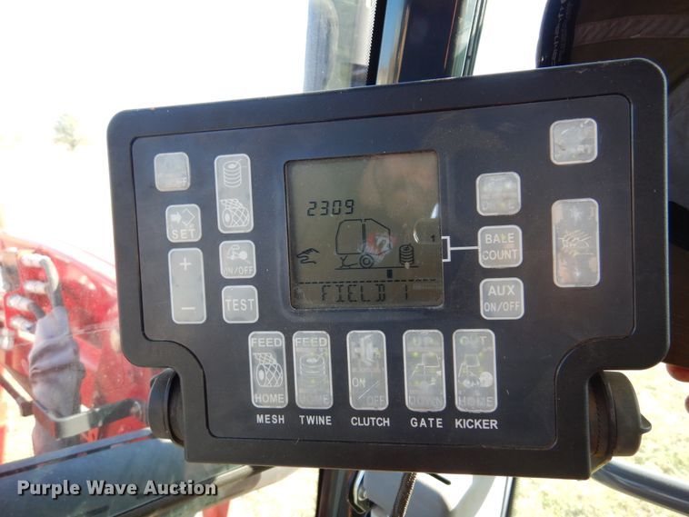 image for item DM5161 2002 Hesston 846A  round baler